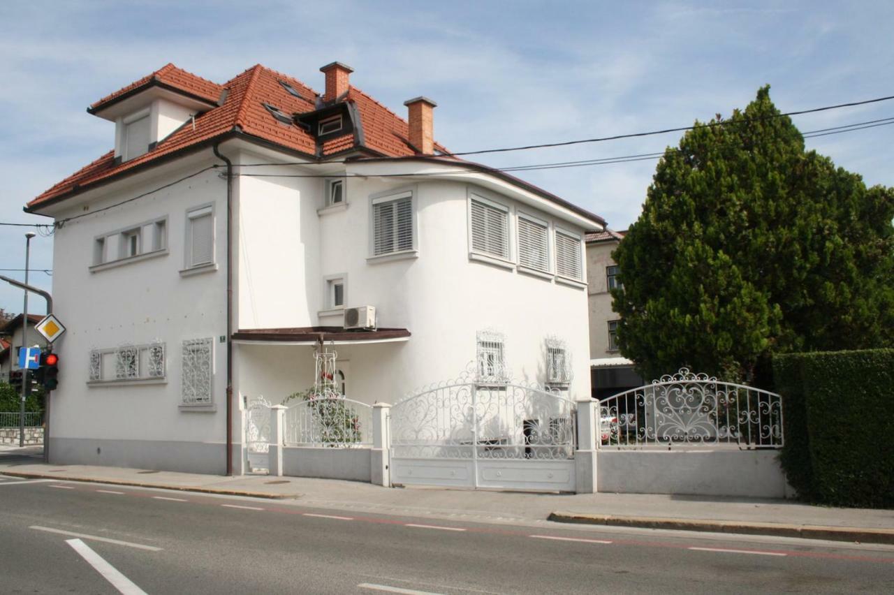 Apartma Kavon